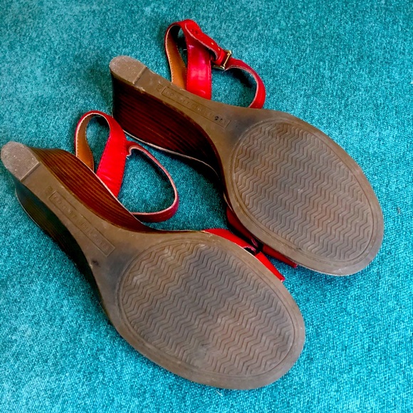 Red Sandals - Picture 3 of 3